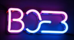 poor spelling cheapens sign