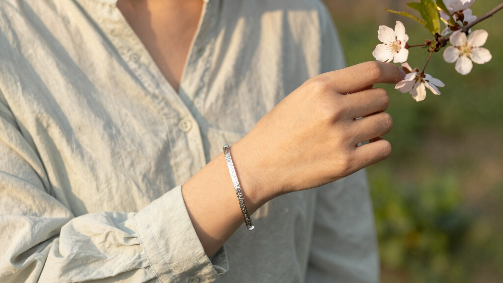 14 Best Personalized Jewelry For Spring In 2026
