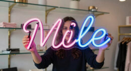 9 Best Custom Neon Middle Name Signs in 2026